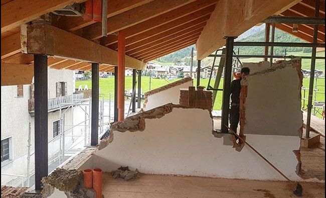 12-6a-pradella-walter-hotel